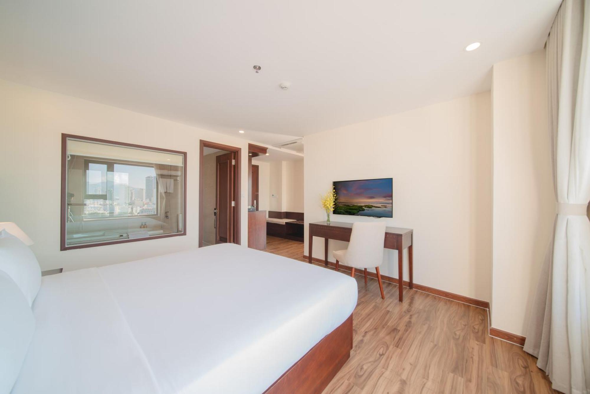 Florida Hotel Nha Trang Esterno foto
