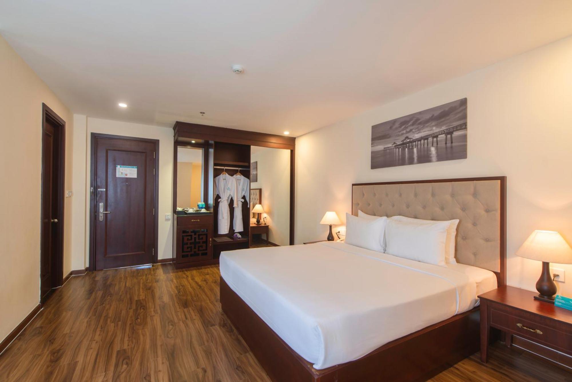 Florida Hotel Nha Trang Esterno foto