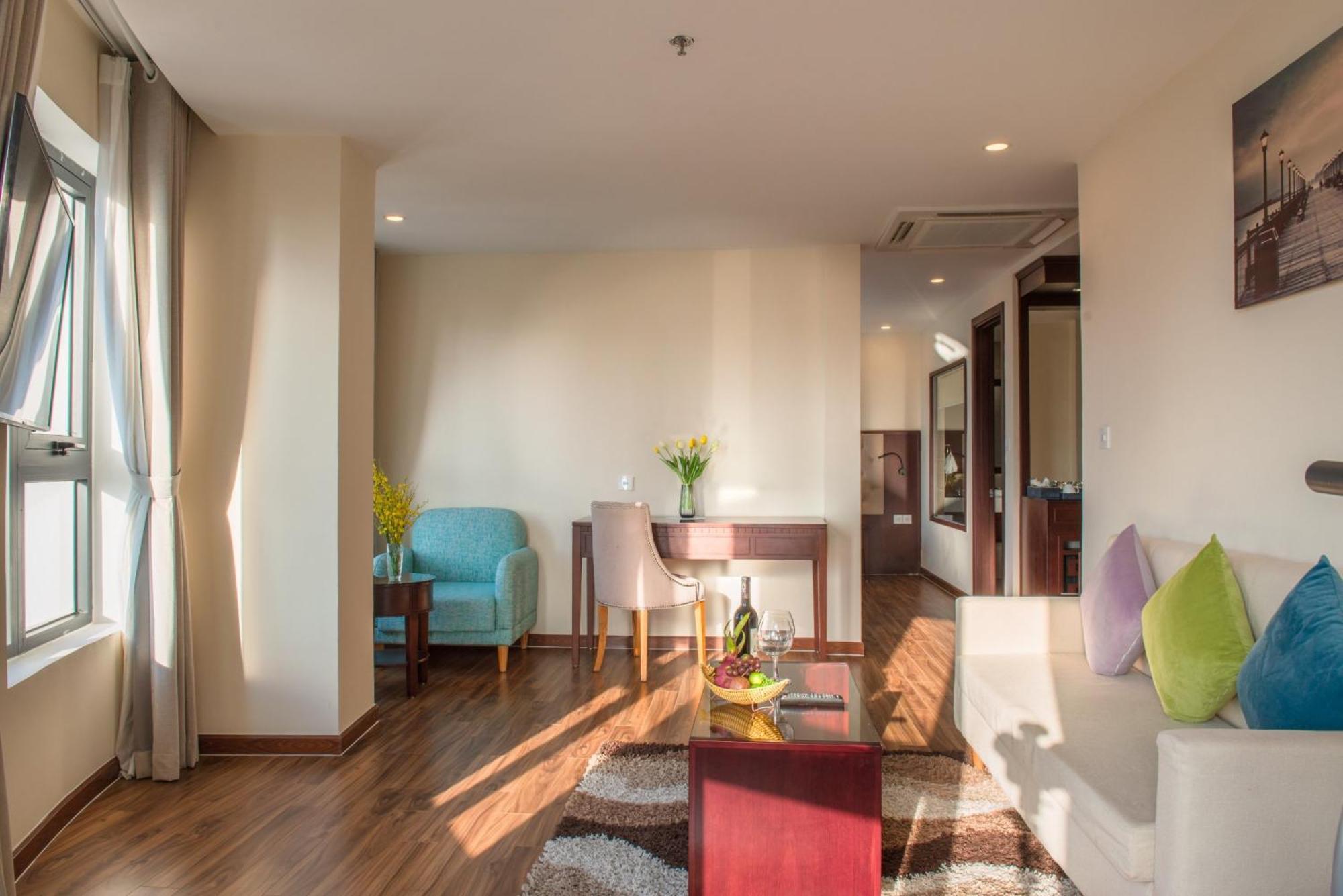 Florida Hotel Nha Trang Esterno foto